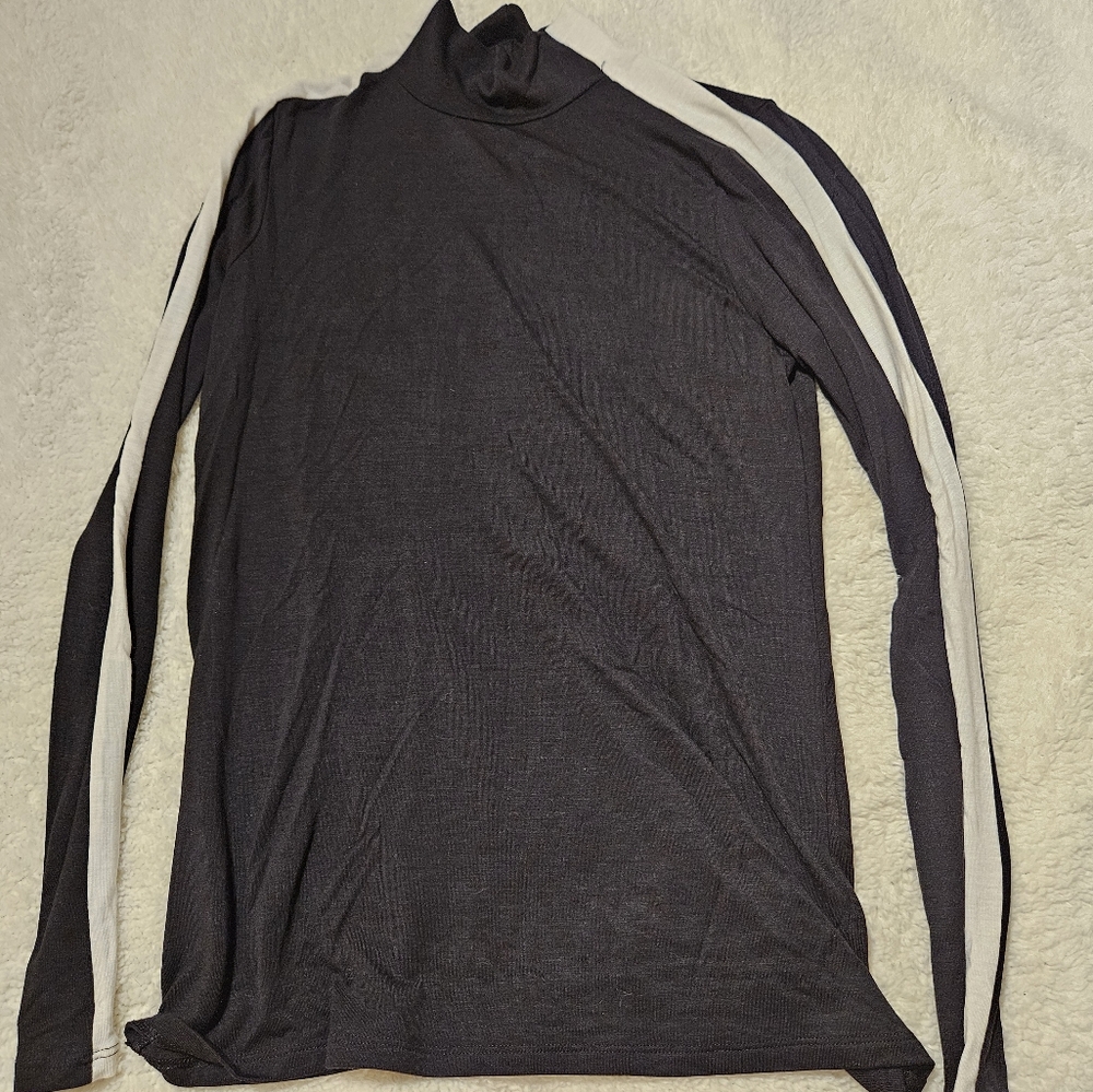 BR Modal Mock Turtleneck - sz Small